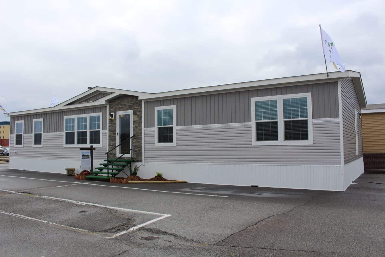 32 x 70 Franklin The Grove, 4 Bed Pioneer Manufactured Homes