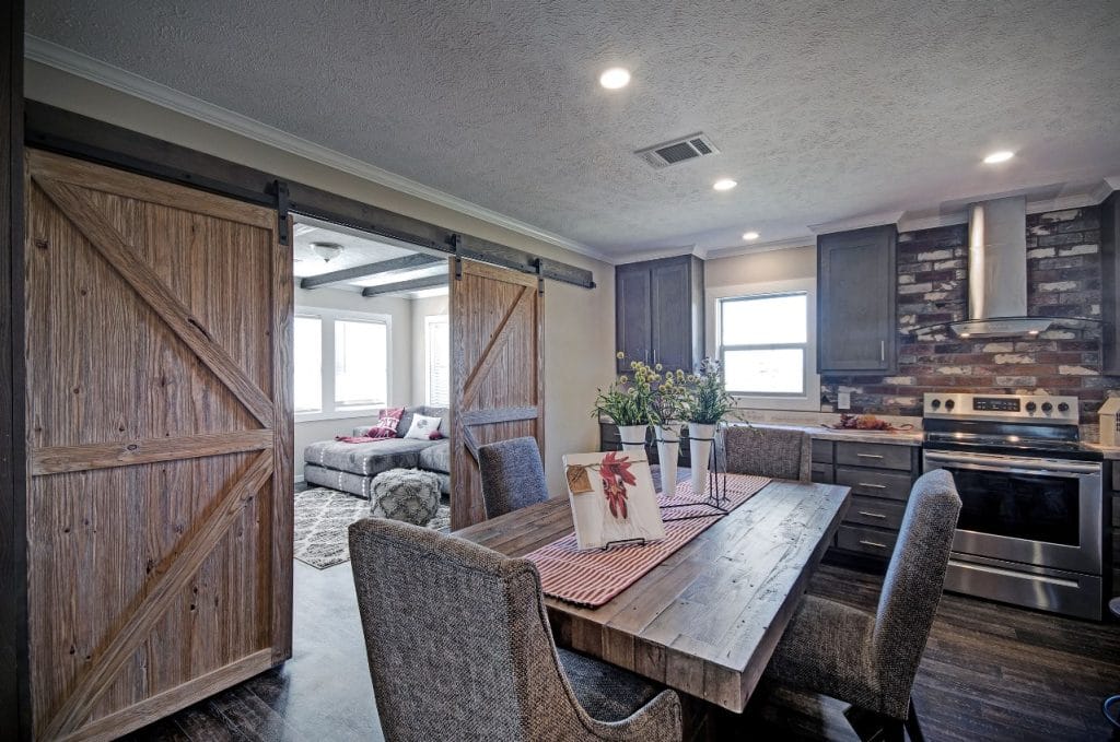 32 x 76 Winston Helicon, 3 Bed - Pioneer Manufactured Homes